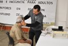 Adultos mayores del CEDES Victoria reciben atención audiológica por parte del DIF Tamaulipas